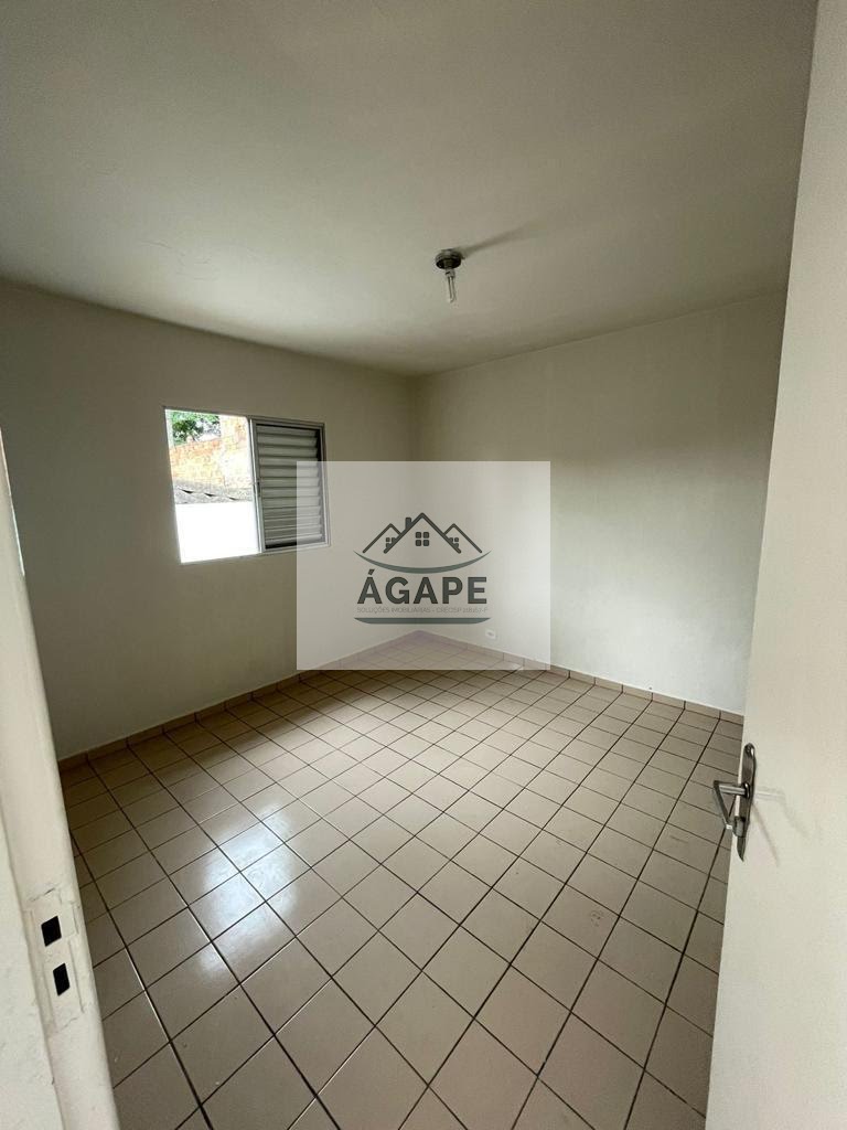 Casa à venda com 3 quartos, 2 banheiros, 3 vagas e 160m² no Jardim Capao Redondo, São Paulo (SP) — foto 10 de 11