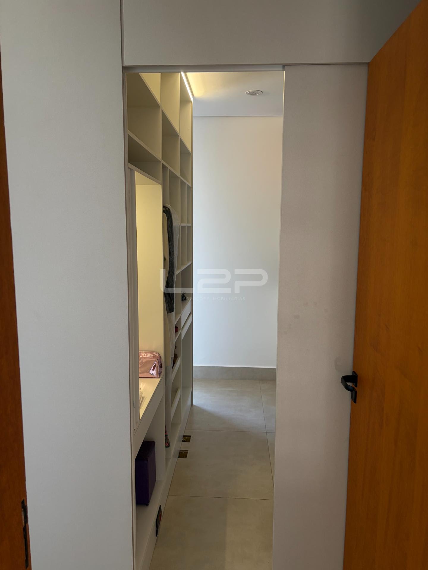Casa à venda com 4 quartos, 1 suíte, 6 vagas e 227m² no Residencial Ibi-aram II, Itupeva (SP) — foto 25 de 30