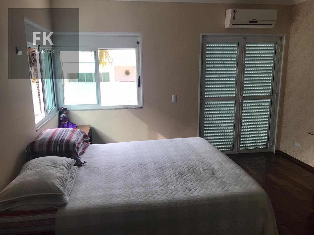 Casa à venda com 4 quartos, 4 suítes, 4 vagas e 368m² no Alphaville Conde II, Barueri (SP) — foto 15 de 26