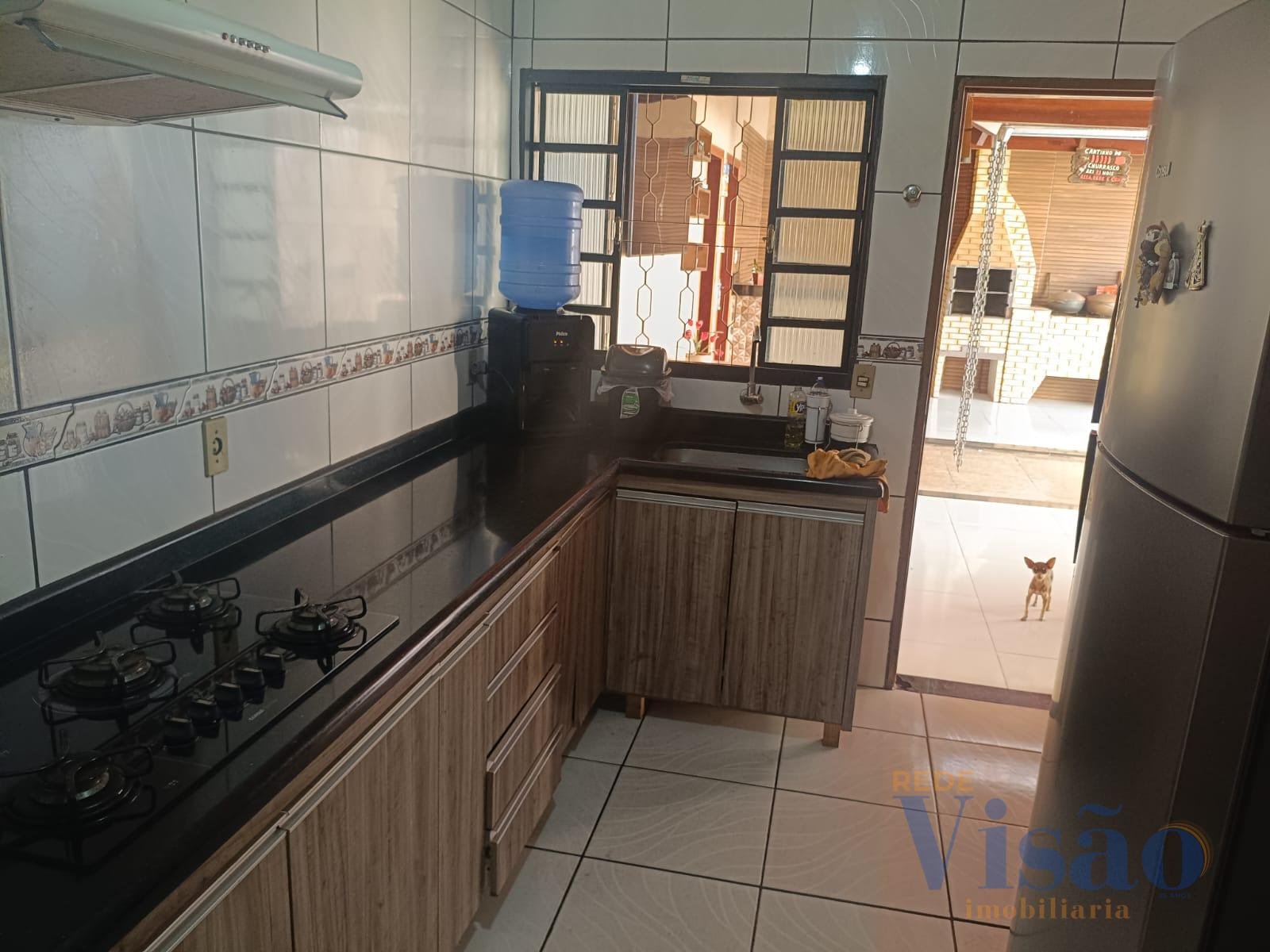 Casa à venda com 3 quartos, 2 banheiros, 2 vagas e 140m² no Vila Mariana, Paracatu (MG) — foto 3 de 9