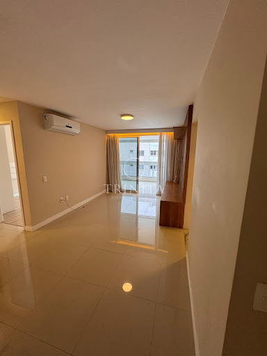 Viure - Sala - Trinità Imobiliária