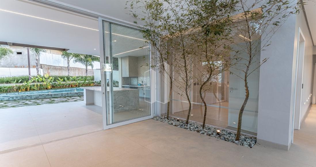 Casa à venda com 5 quartos, 5 suítes, 3 vagas e 387m² no Jardins França, Goiânia (GO) — foto 11 de 20