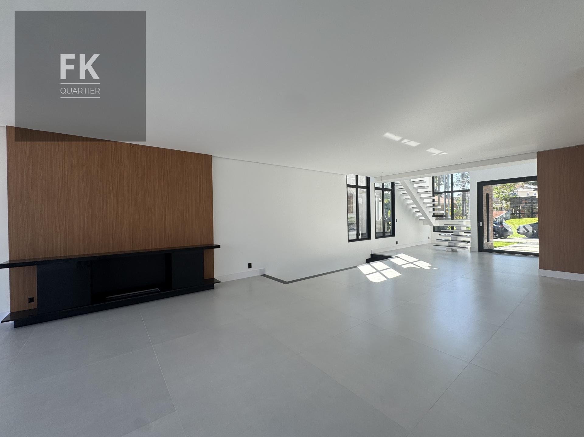 Casa à venda com 4 quartos, 4 suítes, 4 vagas e 408m² no Alphaville, Santana de Parnaíba (SP) — foto 4 de 30