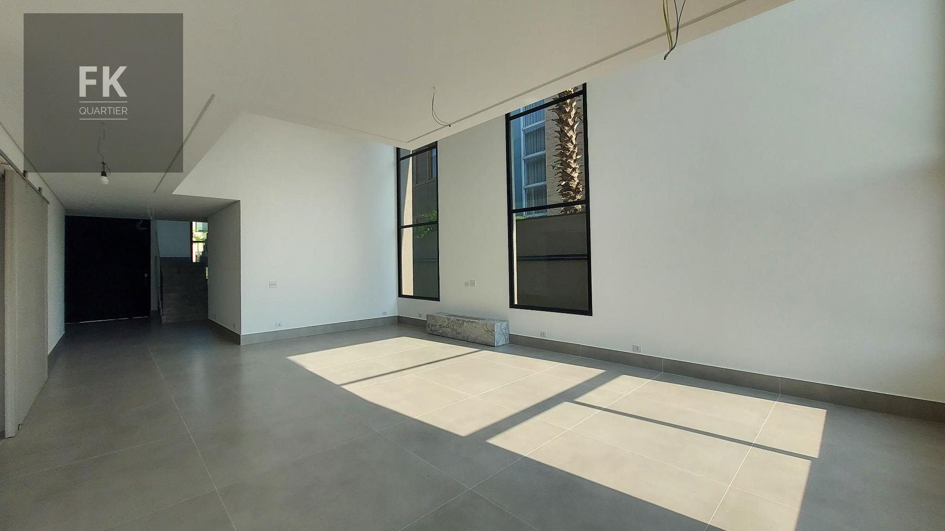 Casa à venda com 4 quartos, 4 suítes, 6 vagas e 452m² no Colinas da Anhanguera, Santana de Parnaíba (SP) — foto 3 de 20