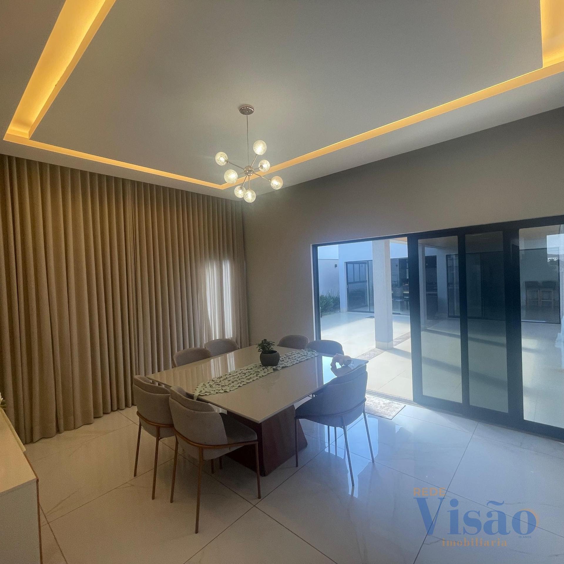 Casa à venda com 4 suítes, 2 vagas e 450m² no Paracatuzinho, Paracatu (MG) — foto 2 de 30