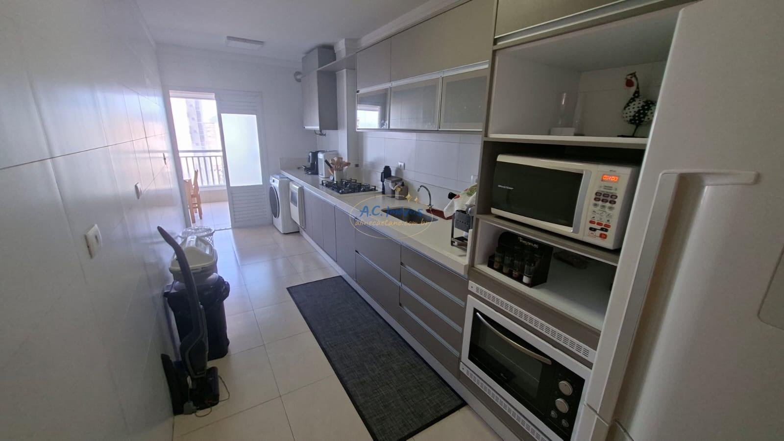 Apartamento para alugar com 3 quartos, 1 suíte, 2 vagas e 123m² no Aviação, Praia Grande (SP) — foto 8 de 30