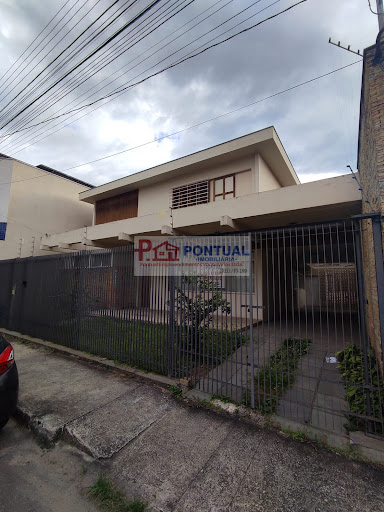 Casa no Bairro dos Professores  -  Coronel Fabriciano