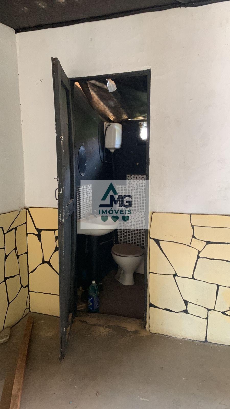 Comercial à venda com 2 banheiros, 6 vagas e 240m² no Rosario, São Thomé das Letras (MG) — foto 2 de 9
