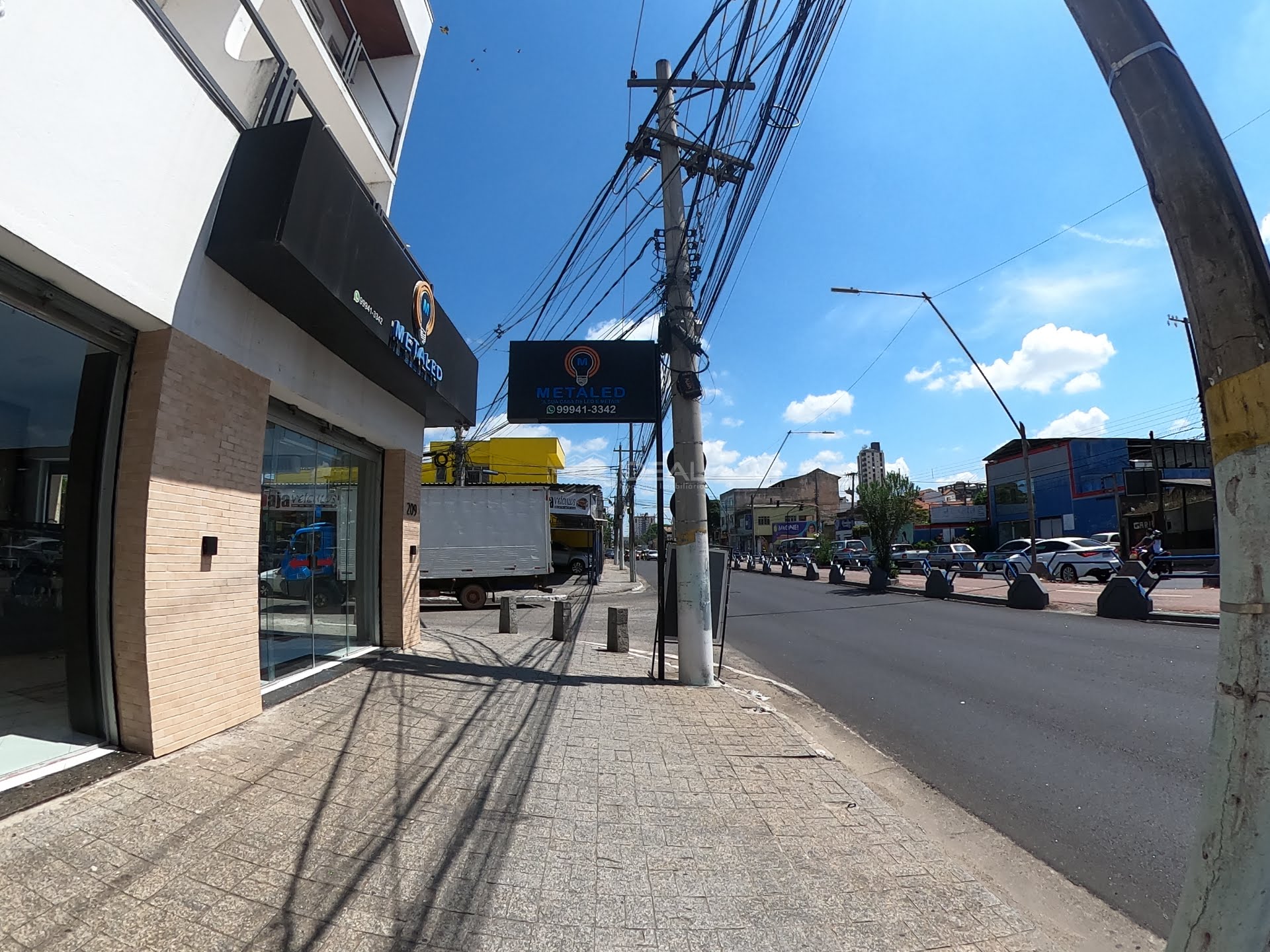Predio inteiro para venda na av vinte e oito e marco - Campos dos Goytacazes, RJ