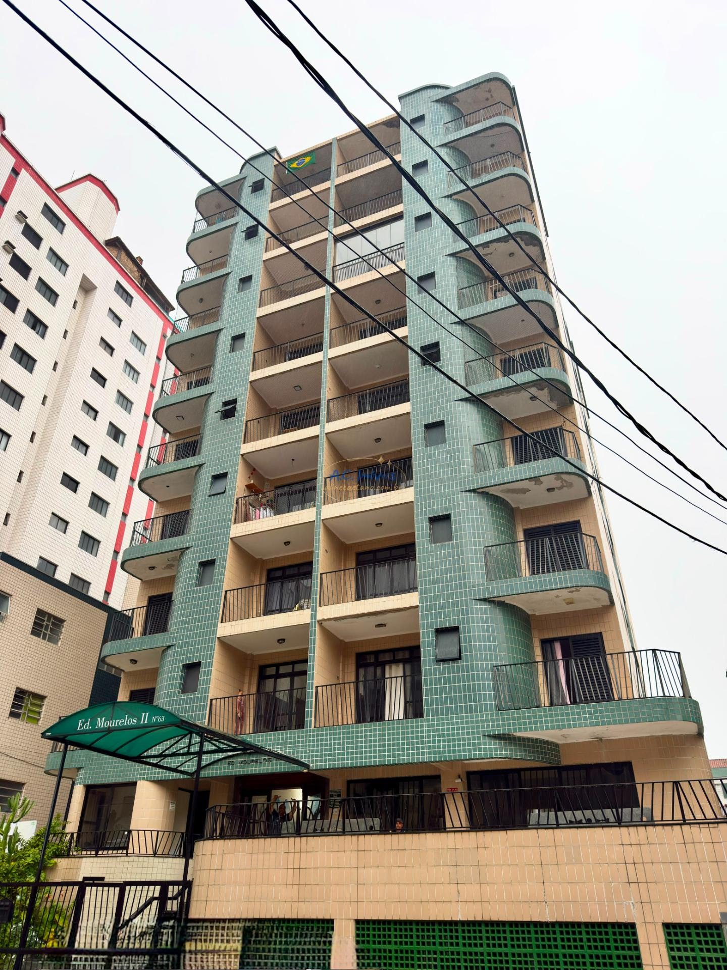 Apartamento à venda com 2 quartos, 2 banheiros, 1 vaga e 70m² no Vila Assuncao, Praia Grande — foto principal