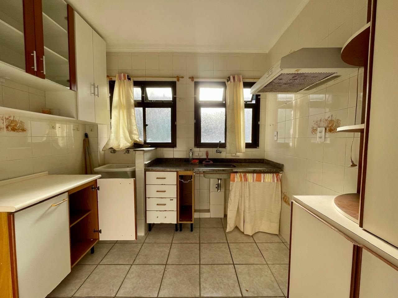 Apartamento à venda com 2 quartos, 2 banheiros e 65m² no Praia Grande, Ubatuba (SP) — foto 2 de 8