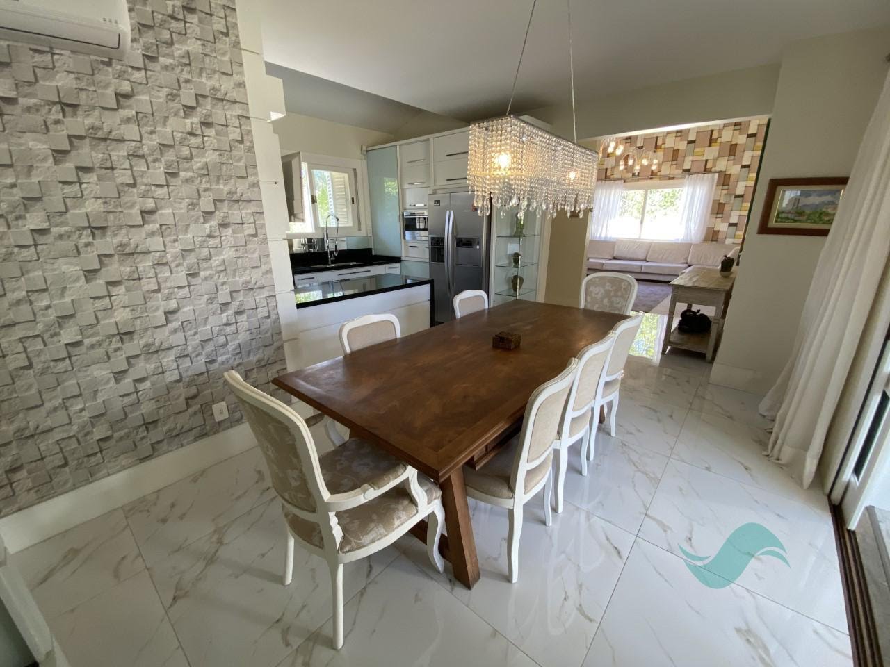 Casa à venda com 3 quartos, 3 suítes, 2 vagas e 492m² no Jurerê, Florianópolis (SC) — foto 9 de 23