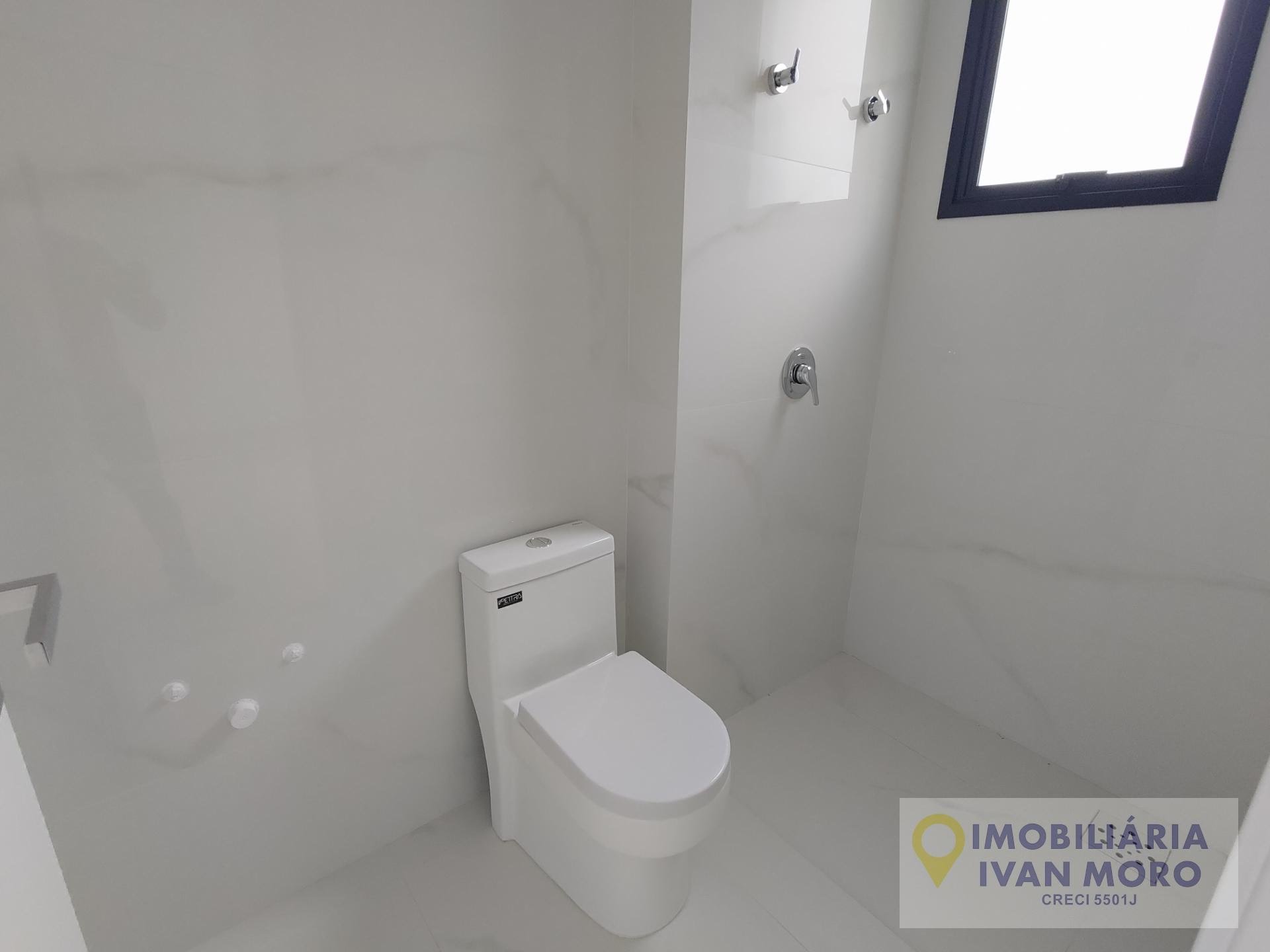 Apartamento à venda com 4 quartos, 4 suítes, 3 vagas e 198m² no Meia Praia, Itapema (SC) — foto 11 de 30