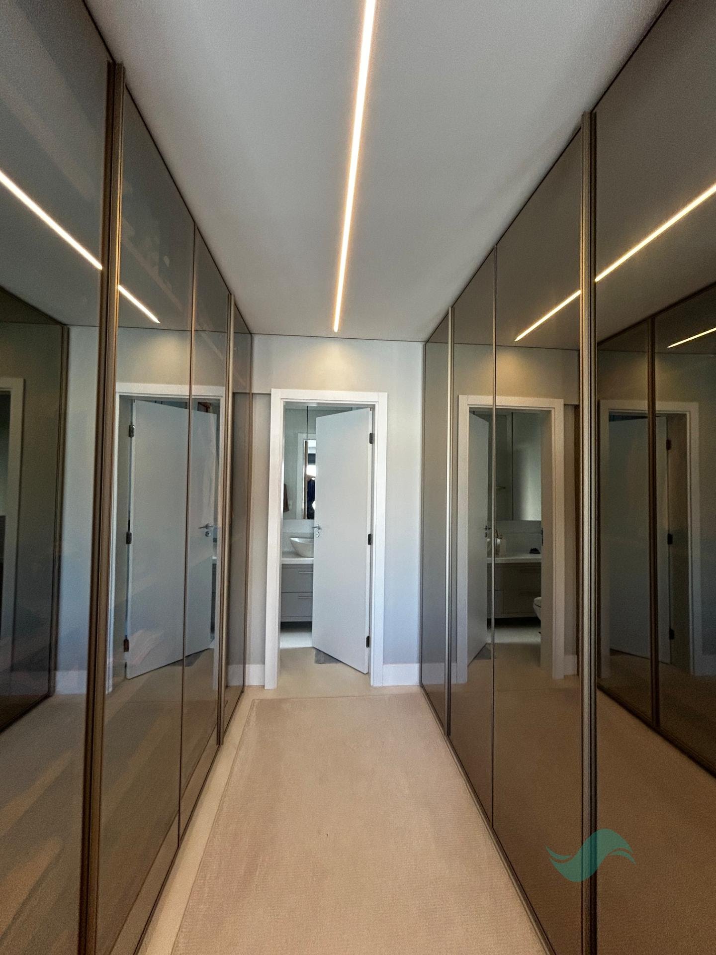 Cobertura à venda com 4 suítes, 3 vagas e 240m² no Jurerê, Florianópolis (SC) — foto 26 de 30
