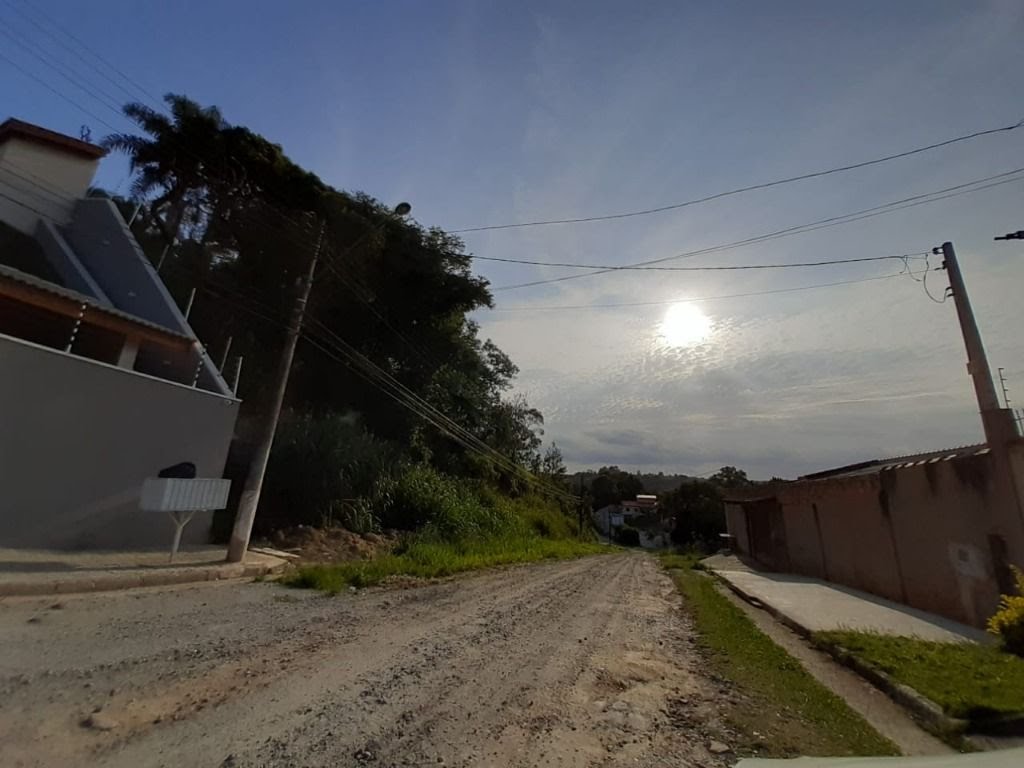 Terreno à venda com 1000m² de terreno no Caputera, Arujá (SP) — foto 2 de 4