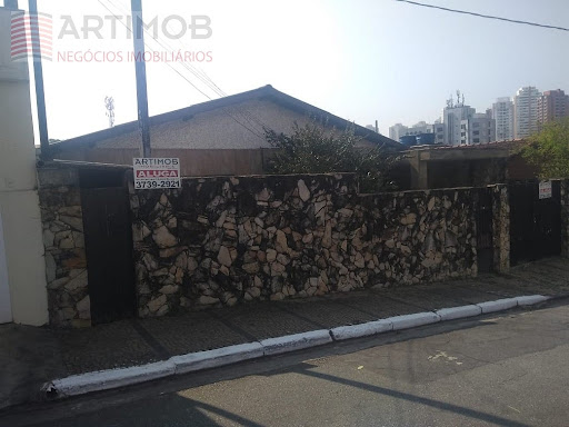 Casa Térrea para Locação no Morumbi | 3 Dorms e Suíte