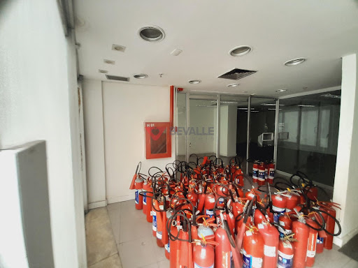 Loja para Locação em Humaitá RJ, 490m², 14 cômodos