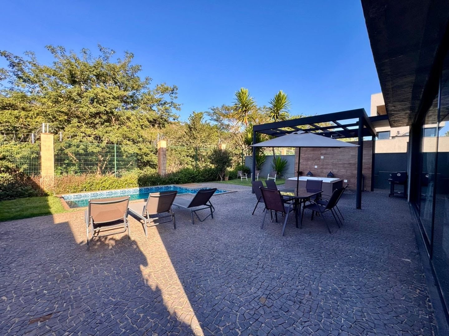 Casa para alugar com 3 quartos, 1 suíte, 8 vagas e 265m² no Condomínio Alphaville III, Ribeirão Preto (SP) — foto 21 de 30