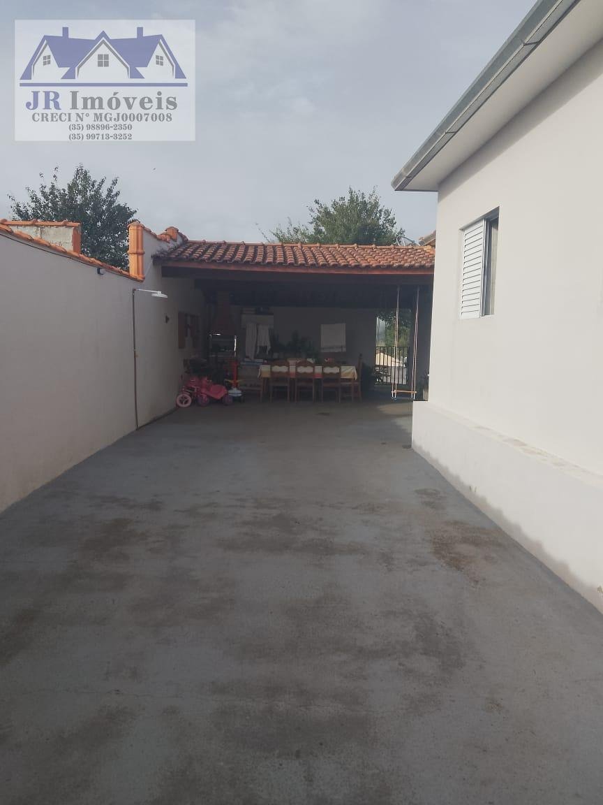 Casa à venda com 3 quartos, 1 suíte, 2 vagas e 300m² no Monte Castelo, Piranguçu (MG) — foto 22 de 25