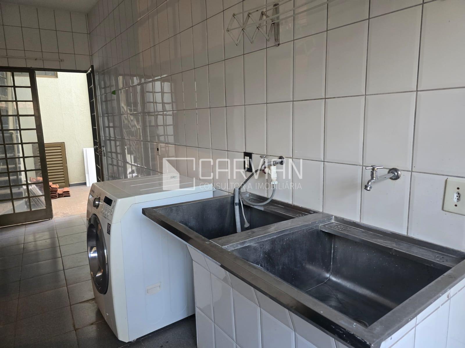 Casa à venda com 4 quartos, 4 suítes, 8 vagas e 676m² no Ribeirânia, Ribeirão Preto (SP) — foto 17 de 30