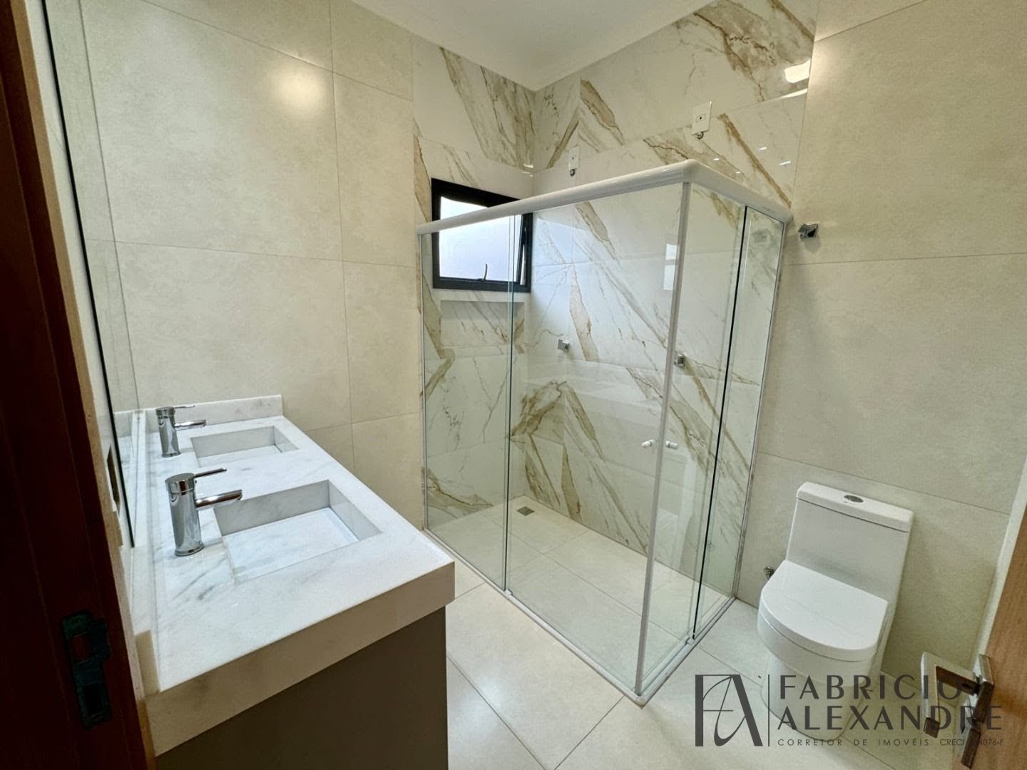 Casa à venda com 3 quartos, 5 banheiros, 4 vagas e 150m² no Village Mirassol IV, Mirassol — foto principal