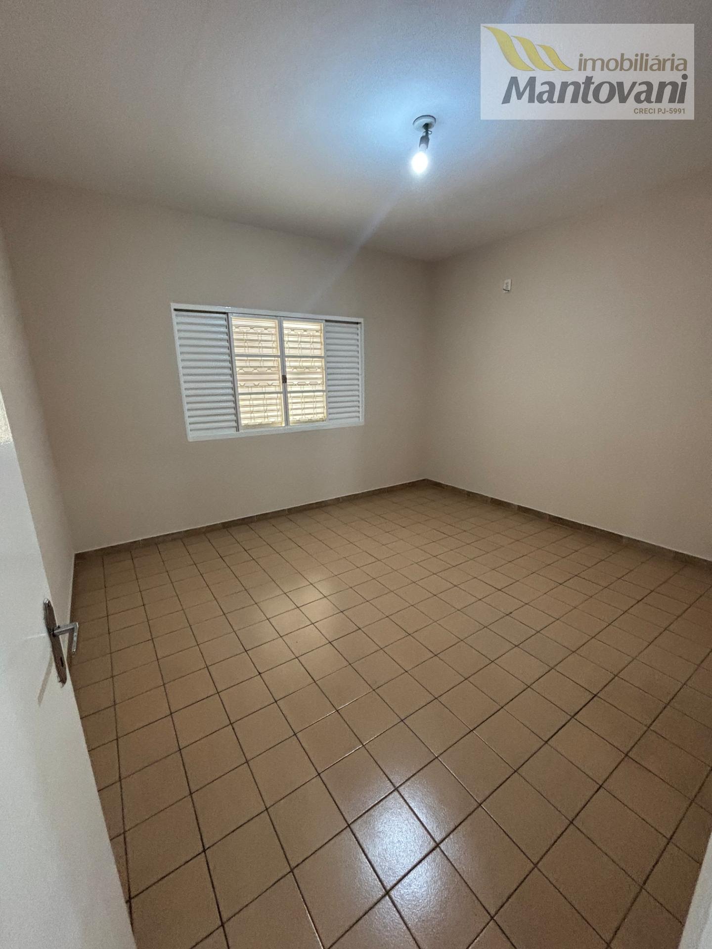 Casa à venda com 4 quartos, 1 suíte, 2 vagas e 245m² no Jardim São Paulo, Tatuí (SP) — foto 16 de 18
