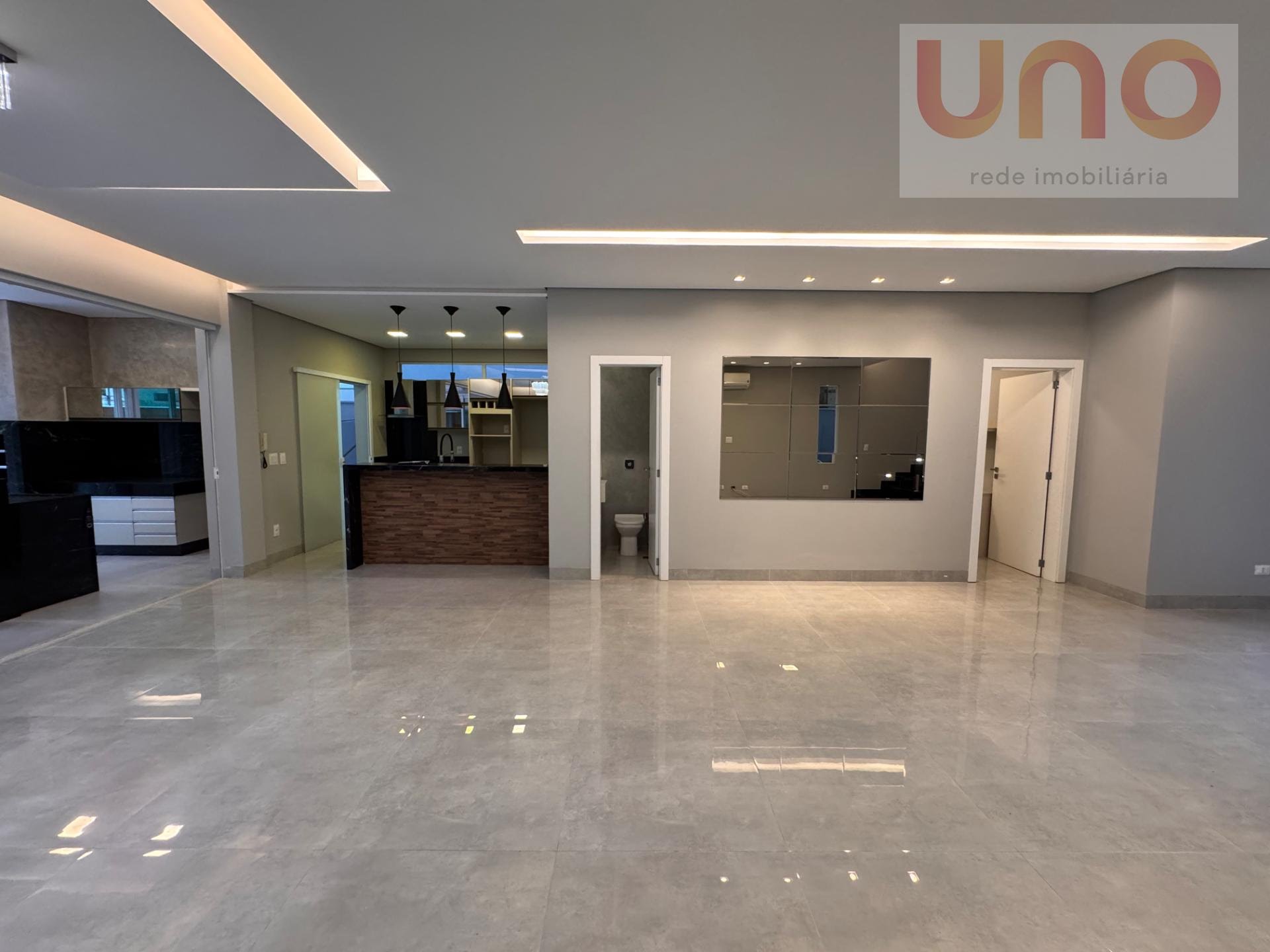 Casa à venda com 4 quartos, 4 suítes, 2 vagas e 308m² no Parque Residencial Maria A Pedrossian, Campo Grande (MS) — foto 15 de 30