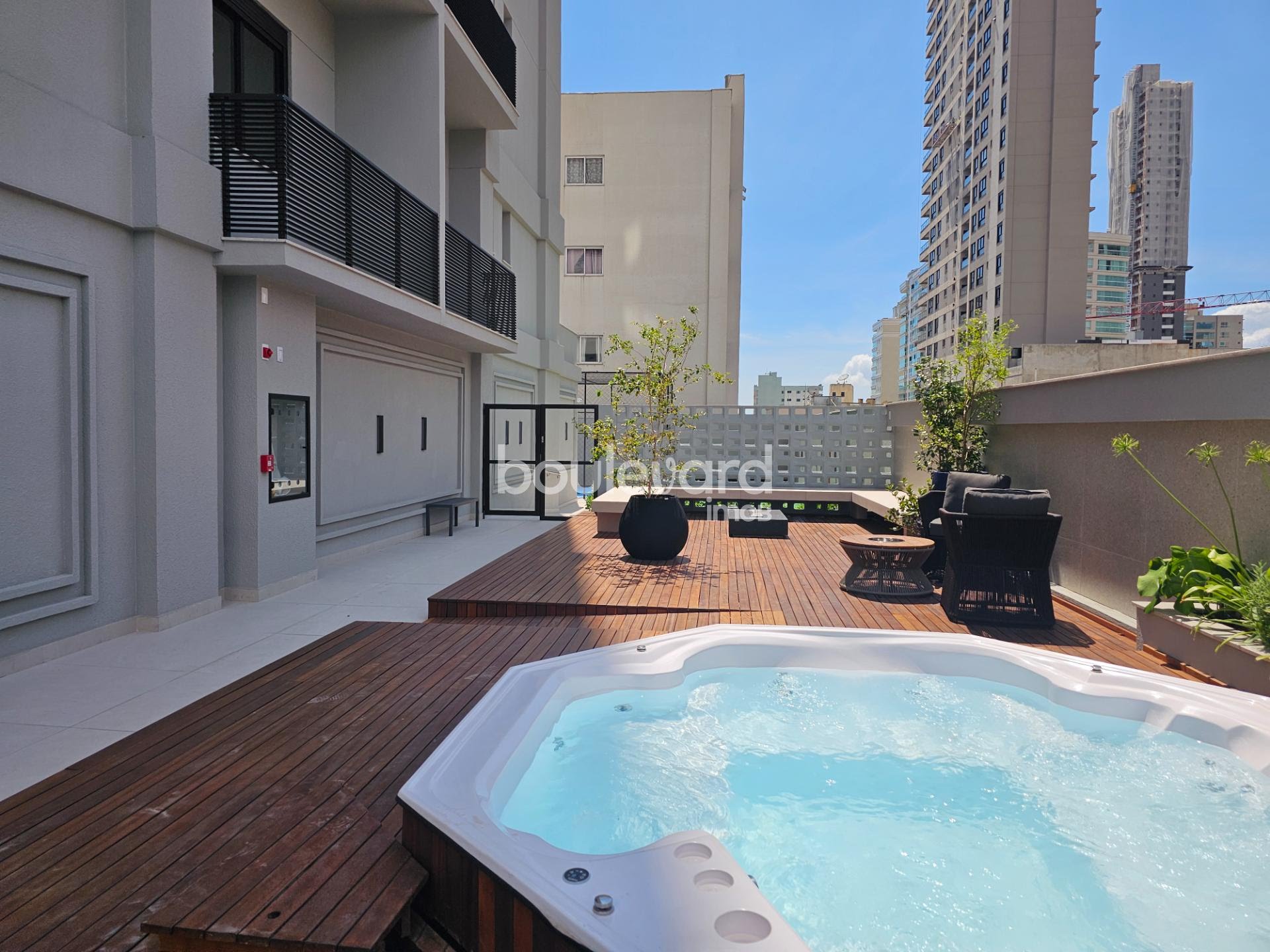 Apartamento à venda com 3 quartos, 3 suítes, 2 vagas e 127m² no Centro, Itapema (SC) — foto 24 de 30