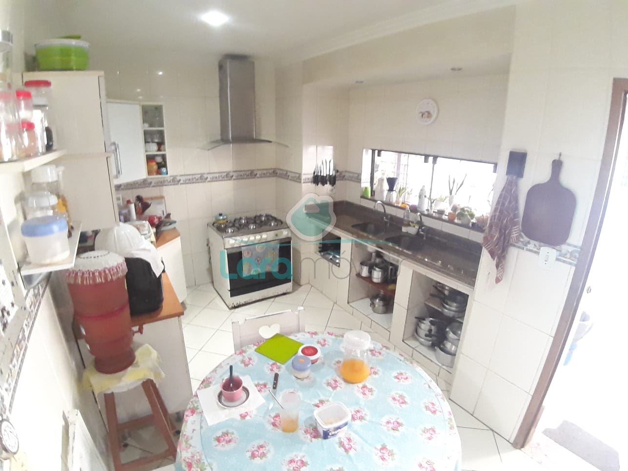 Casa à venda com 3 quartos, 1 suíte, 2 vagas e 244m² no Centro, Macaé (RJ) — foto 9 de 14