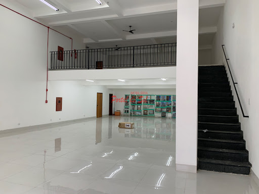 Loja/Salão no Centro de Santo Antônio da Platina para Alugar