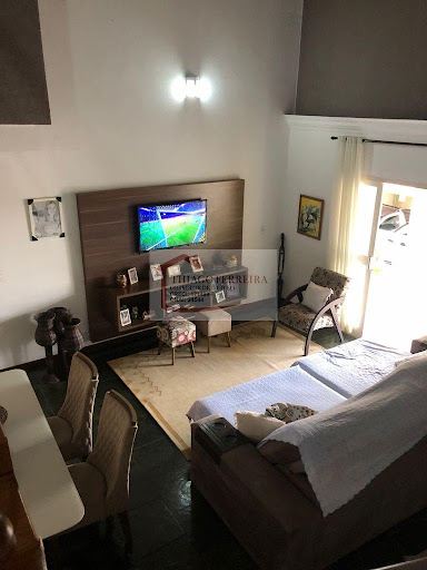 Casa em Jardim Cinelândia  -  Santa Rita do Passa Quatro