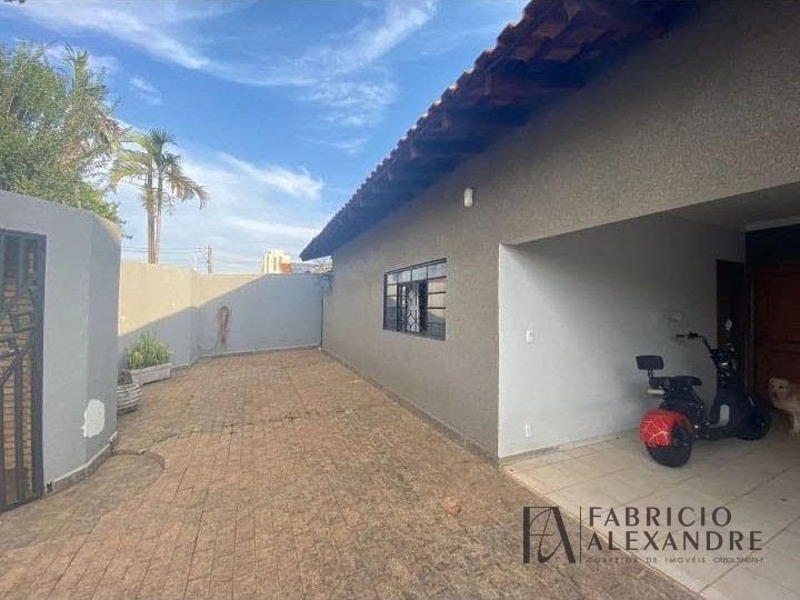 Casa à venda com 3 quartos, 1 suíte, 4 vagas e 250m² no Jardim Tarraf II, São José do Rio Preto (SP) — foto 13 de 17