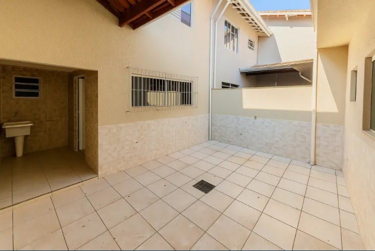 Casa à venda com 3 quartos, 1 suíte, 2 vagas e 137m² no Conjunto Residencial Vista Verde, São Paulo (SP) — foto 16 de 30