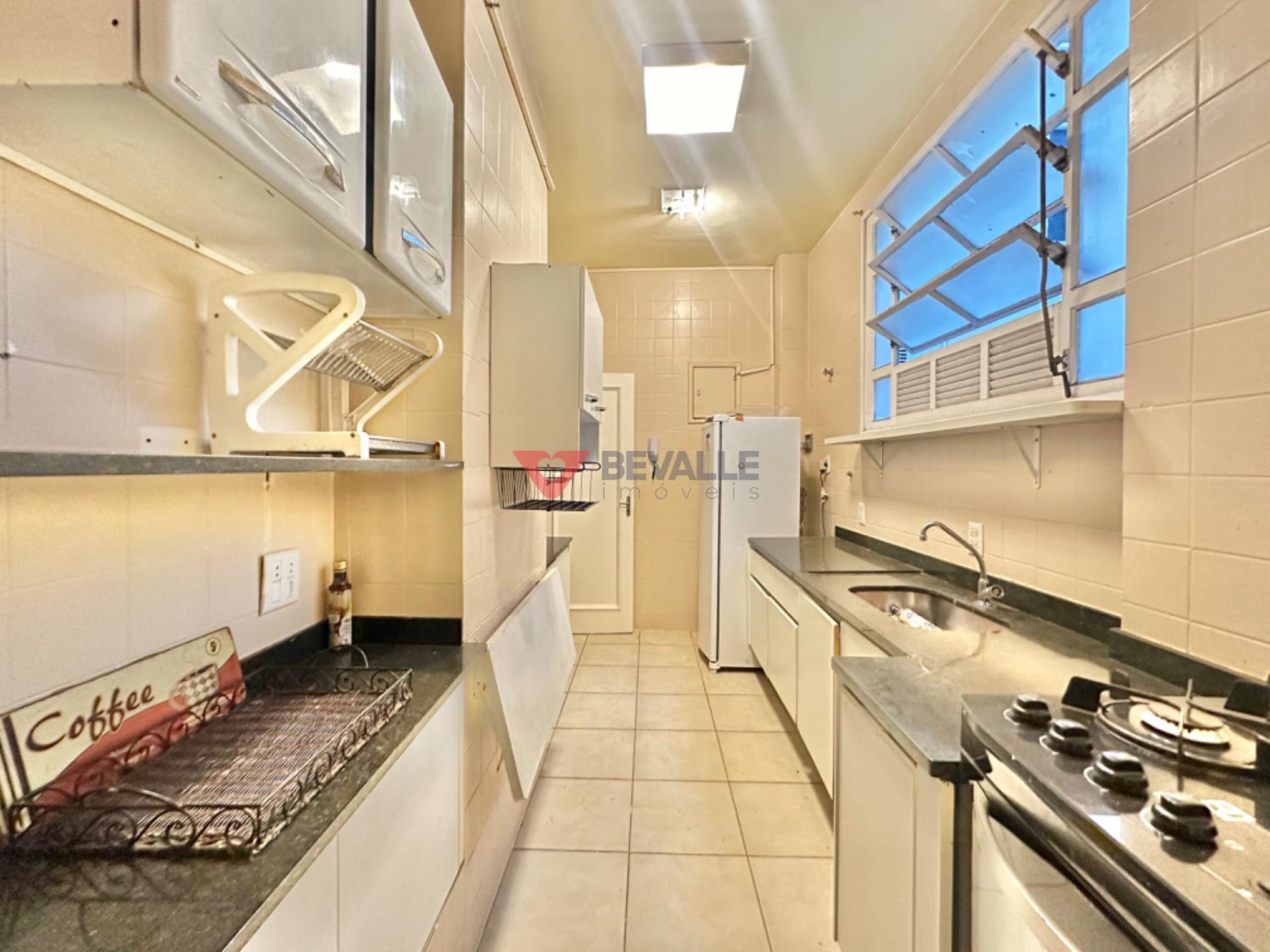 Apartamento à venda com 4 quartos, 1 suíte, 1 vaga e 130m² no Leblon, Rio de Janeiro (RJ) — foto 28 de 30