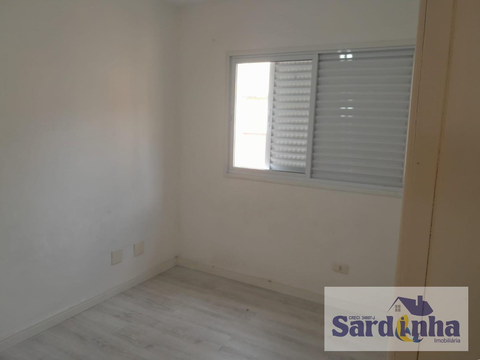Casa à venda com 3 quartos, 1 suíte, 2 vagas e 128m² no Jardim Oliveiras, Taboão da Serra (SP) — foto 13 de 30