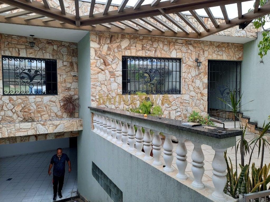 Casa à venda com 4 quartos, 6 banheiros, 4 vagas e 446m² no Vila Bertioga, São Paulo — foto principal