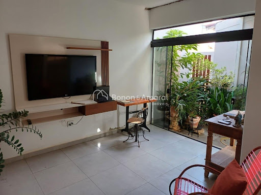 Casa, 4 quartos, 240 m² - Foto 4