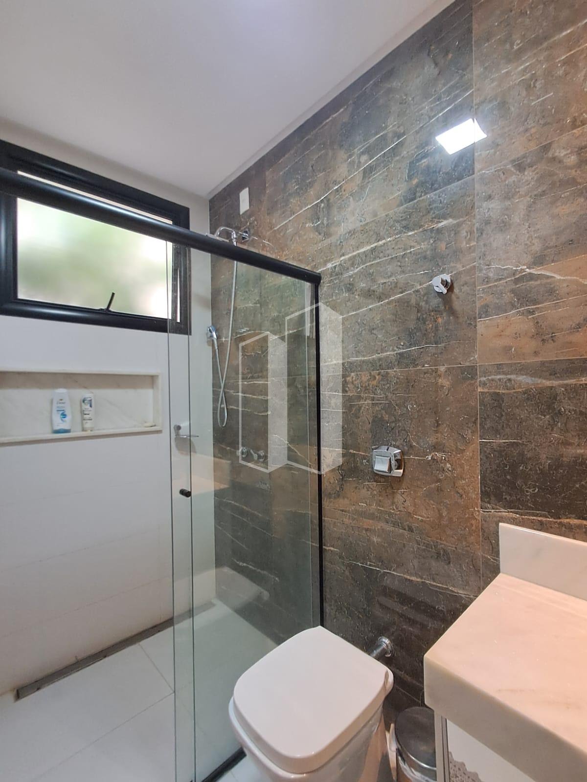 Casa à venda com 4 quartos, 4 suítes, 4 vagas e 326m² no Cidade Vera Cruz - Jardins Mônaco, Aparecida de Goiânia (GO) — foto 18 de 25