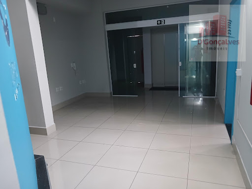 Sala em Serraria, Diadema: 125m² para Locação | 2 Banheiros