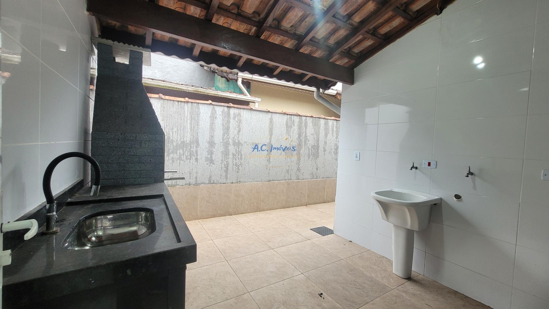 Casa à venda com 2 quartos, 1 suíte, 2 vagas e 80m² no Vila Tupi, Praia Grande (SP) — foto 25 de 27