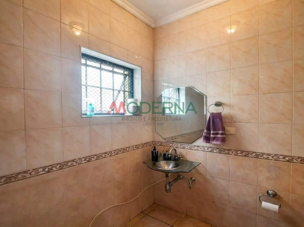 Casa à venda com 4 quartos, 1 suíte, 3 vagas e 300m² no Rudge Ramos, São Bernardo do Campo (SP) — foto 7 de 19