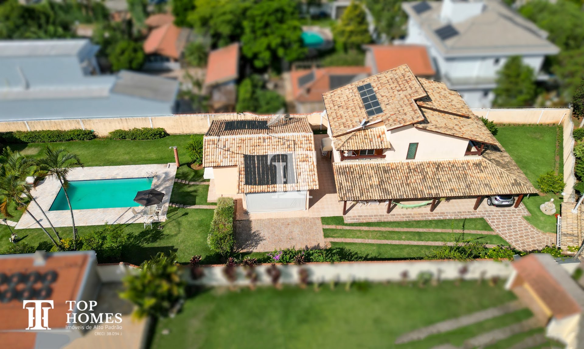Chácara/casa/imóvel de alto padrão à venda no condomínio Cafezal IV em Itupeva/SP
