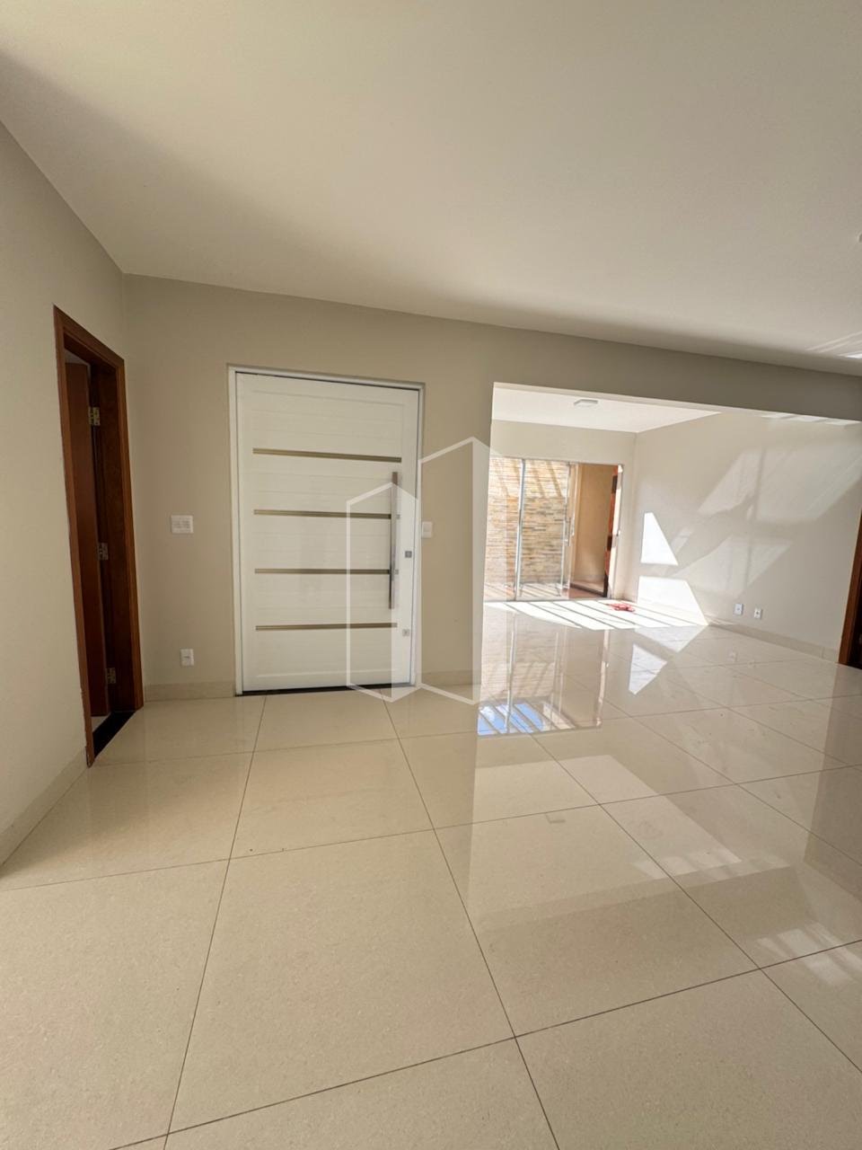 Casa à venda com 4 quartos, 2 suítes, 4 vagas e 260m² no Jardim América, Goiânia (GO) — foto 7 de 21