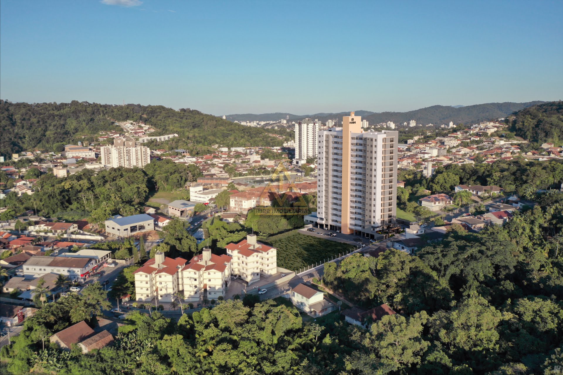Apartamento à venda com 2 quartos, 1 banheiro, 1 vaga e 51m² no Água Verde, Blumenau (SC) — foto 2 de 17