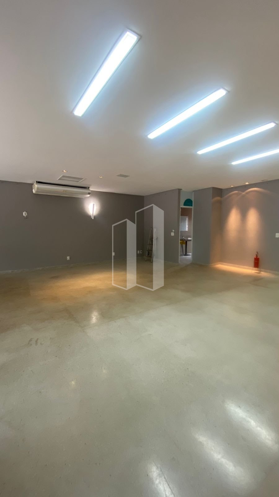 Comercial para alugar com 3 banheiros, 8 vagas e 443m² no Jardim América, Goiânia (GO) — foto 10 de 17