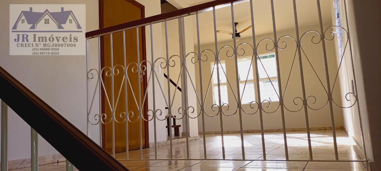 Casa à venda com 3 quartos, 1 suíte, 2 vagas e 130m² no Jardim Bernadete, Itajubá (MG) — foto 7 de 21