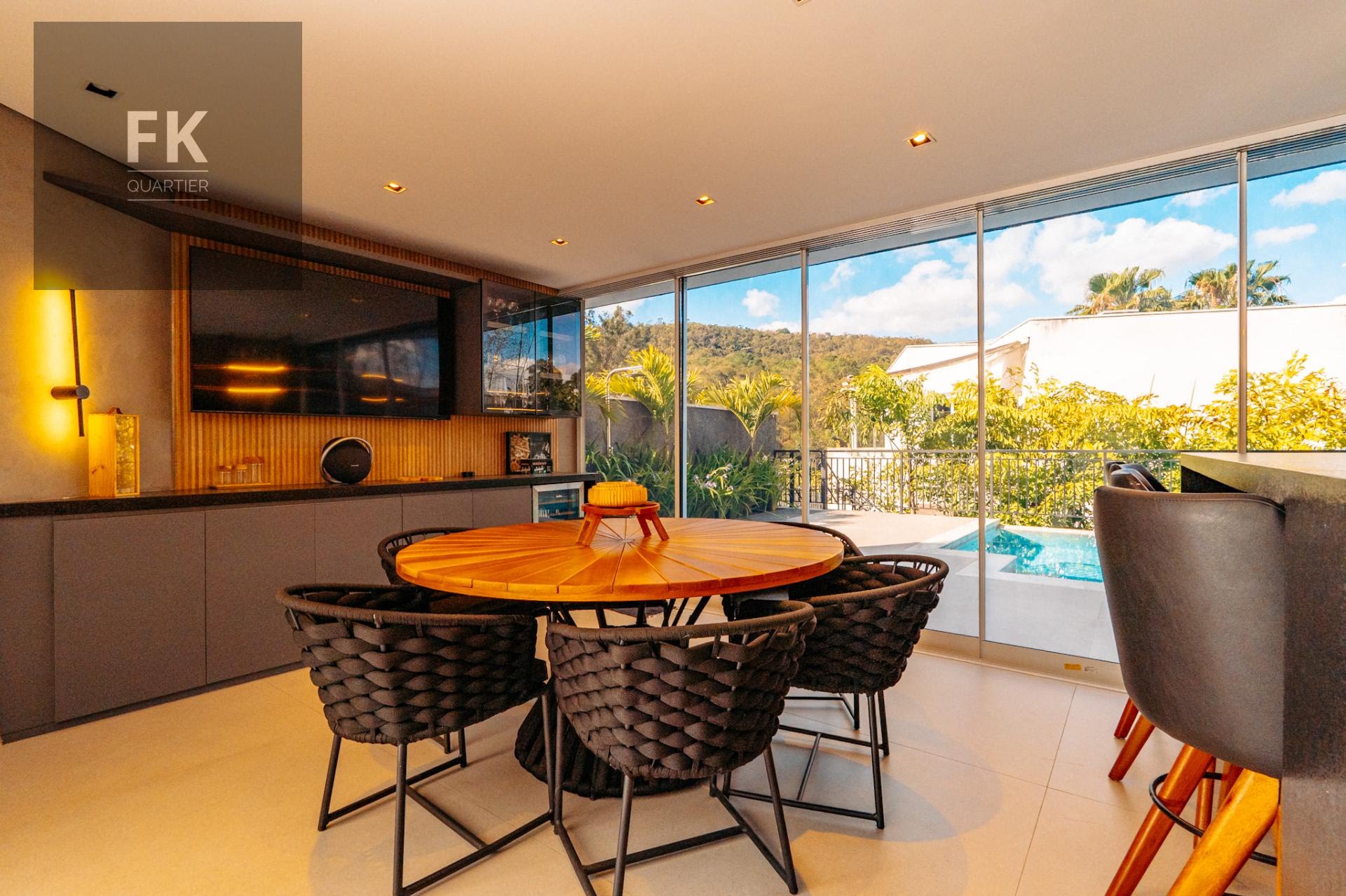 Casa à venda com 4 quartos, 4 suítes, 4 vagas e 420m² no Tamboré, Santana de Parnaíba (SP) — foto 6 de 26
