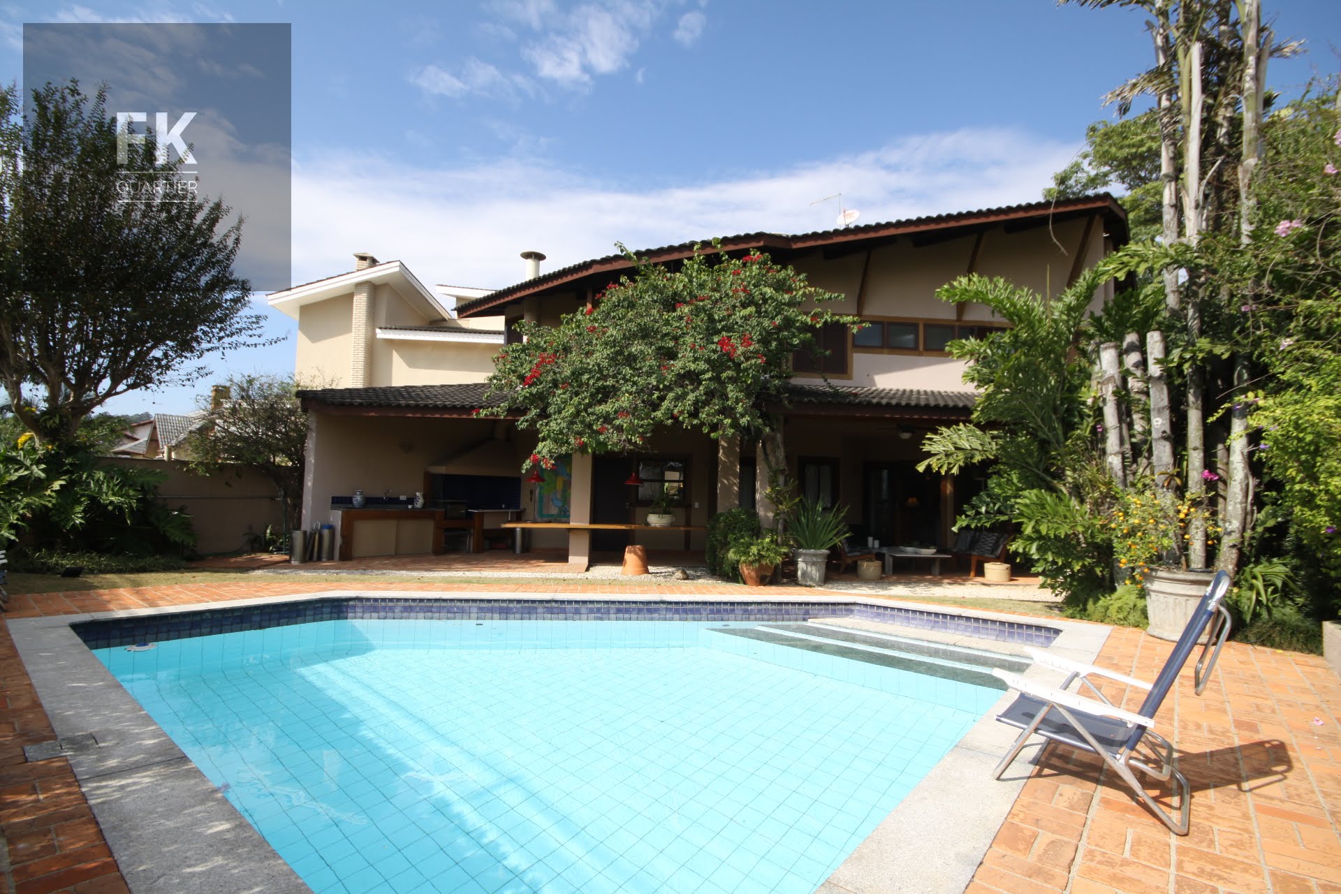Casa à venda com 4 quartos, 3 suítes, 6 vagas e 408m² no Alphaville Empresarial, Barueri (SP) — foto 25 de 27