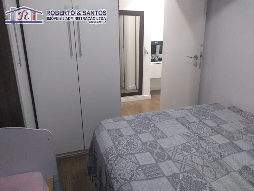 Dormitório com armários planejados