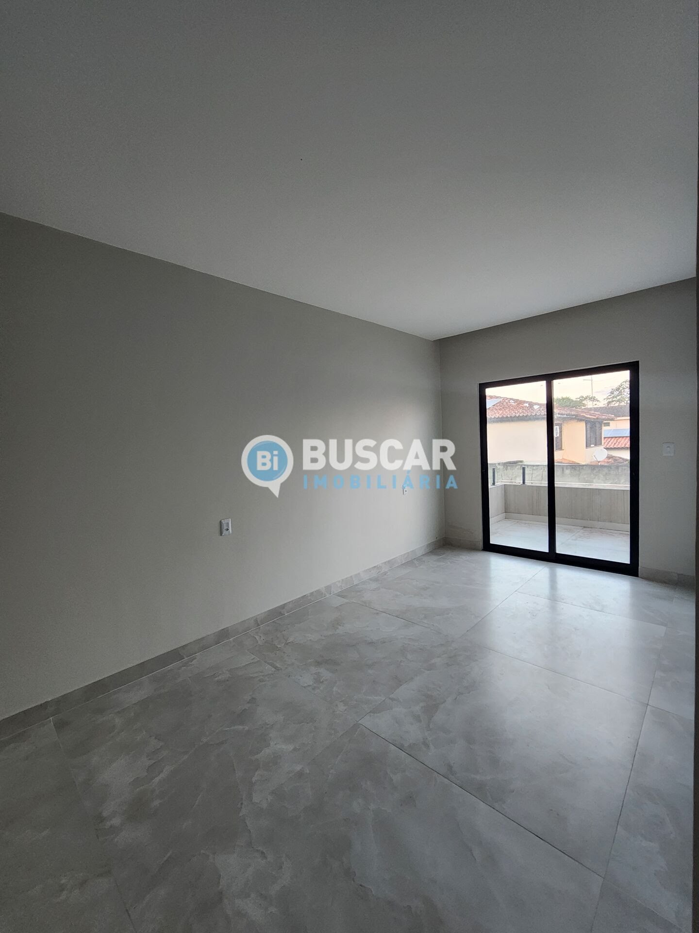 Casa à venda com 4 quartos, 3 suítes, 2 vagas e 185m² no Sim, Feira de Santana (BA) — foto 9 de 14